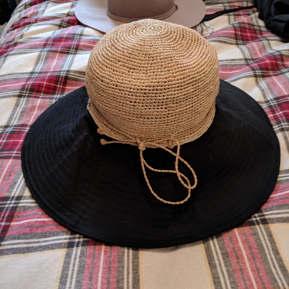 🌞Helen Kaminski Sunhat 🌞